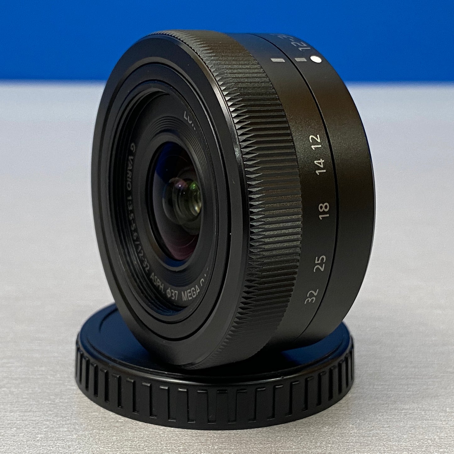 Panasonic Lumix G 12-32mm f/3.5-5.6 ASPH Mega O.I.S.