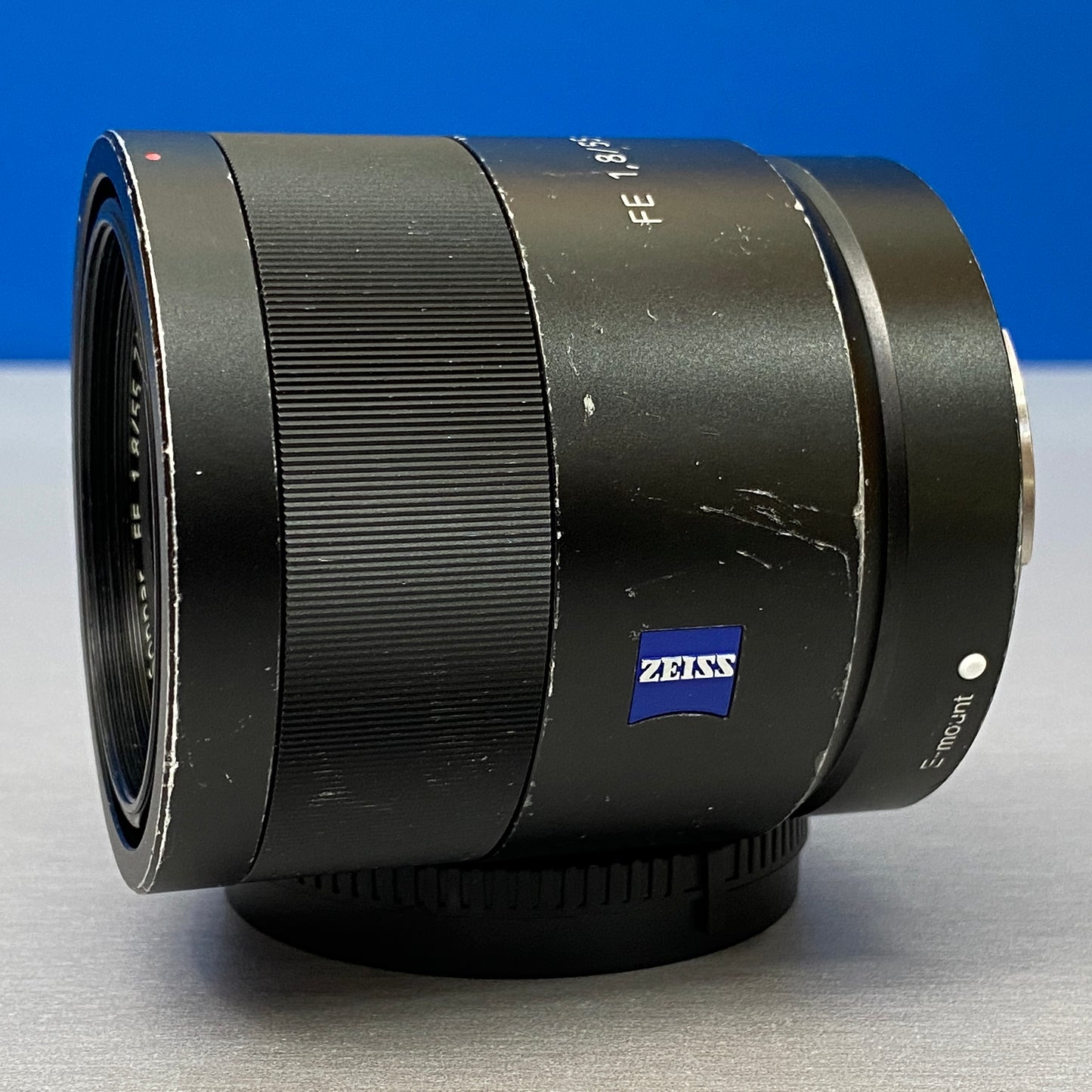 Sony Carl Zeiss Sonnar FE 55mm f/1.8 ZA T*