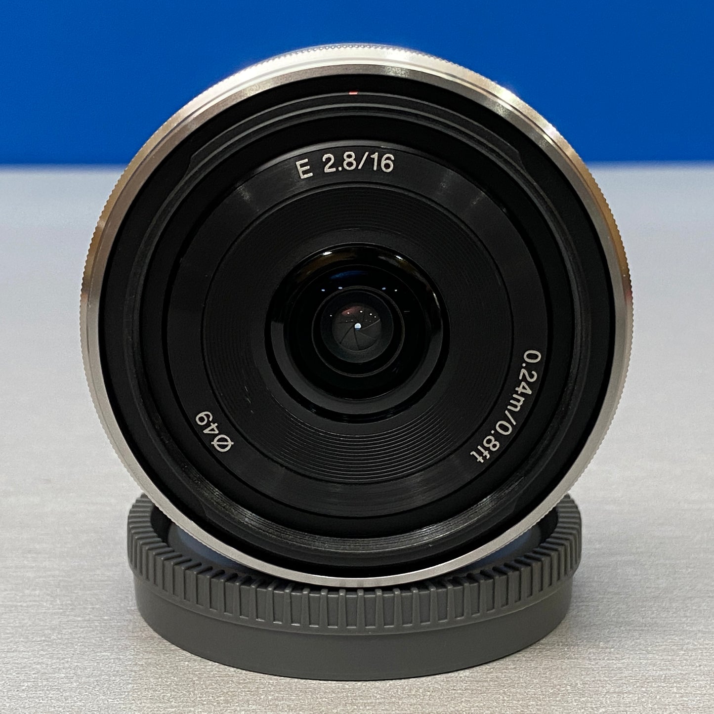 Sony E 16mm f/2.8