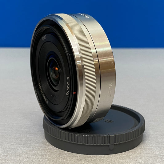 Sony E 16mm f/2.8
