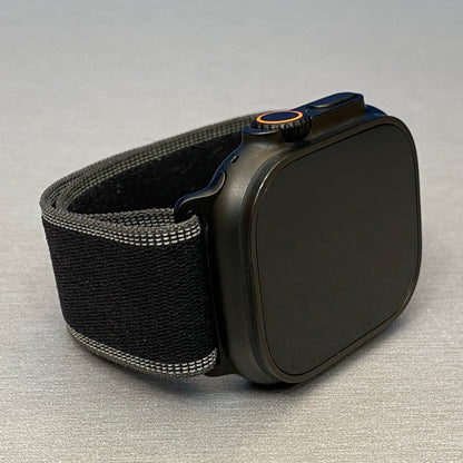 Apple Watch Ultra 3 | Titanium Black | 49mm | Trail Loop