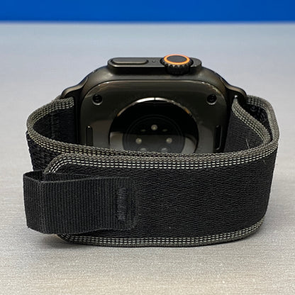 Apple Watch Ultra 3 | Titanium Black | 49mm | Trail Loop