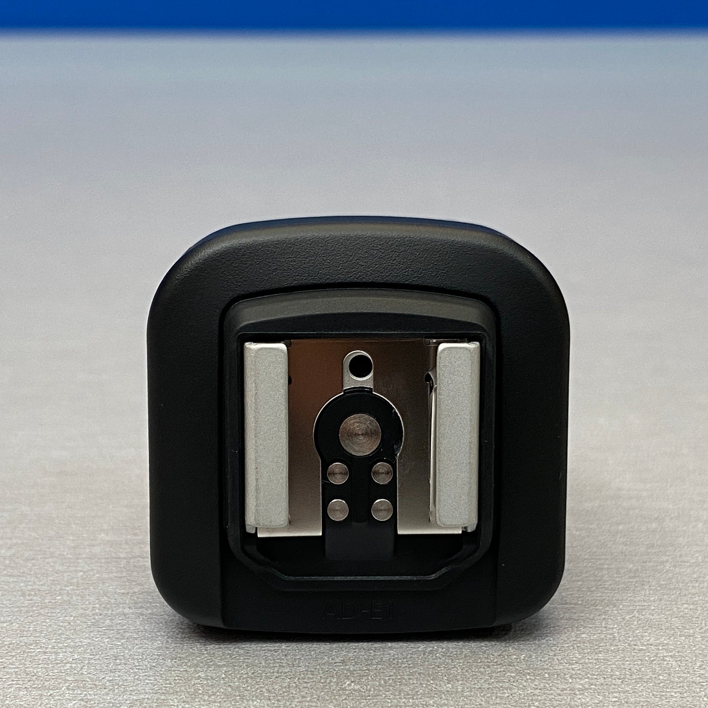 Canon AD-E1 | Multi-Function Shoe Adapter | NOVO