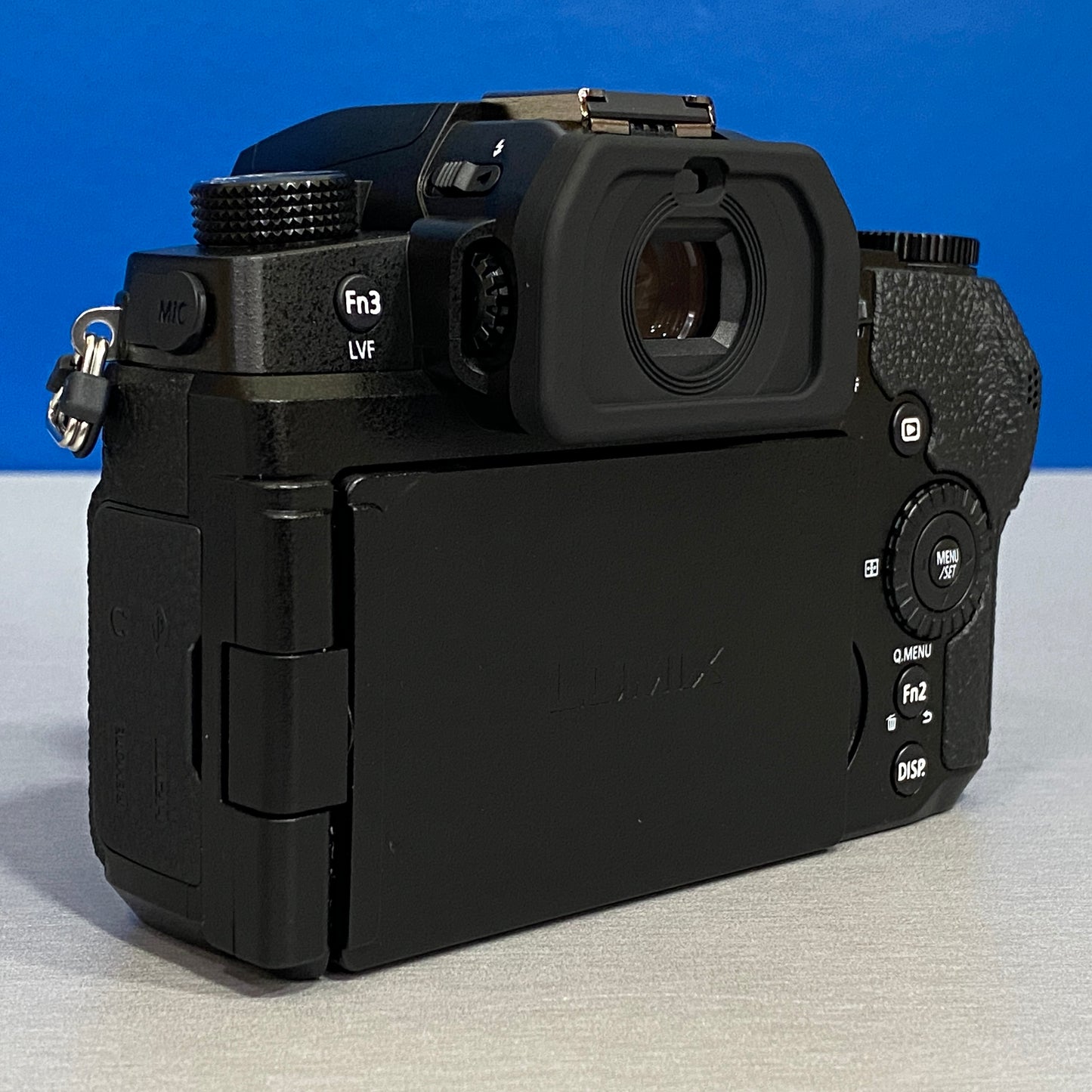 Panasonic Lumix G97 (20.3MP) + Lumix G Vario 14-140mm f/3.5-5.6 II ASPH Power O.I.S. - NOVA