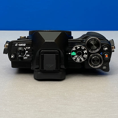 Olympus OM-D E-M10 Mark IV (Corpo) - 20.3MP | NOVA