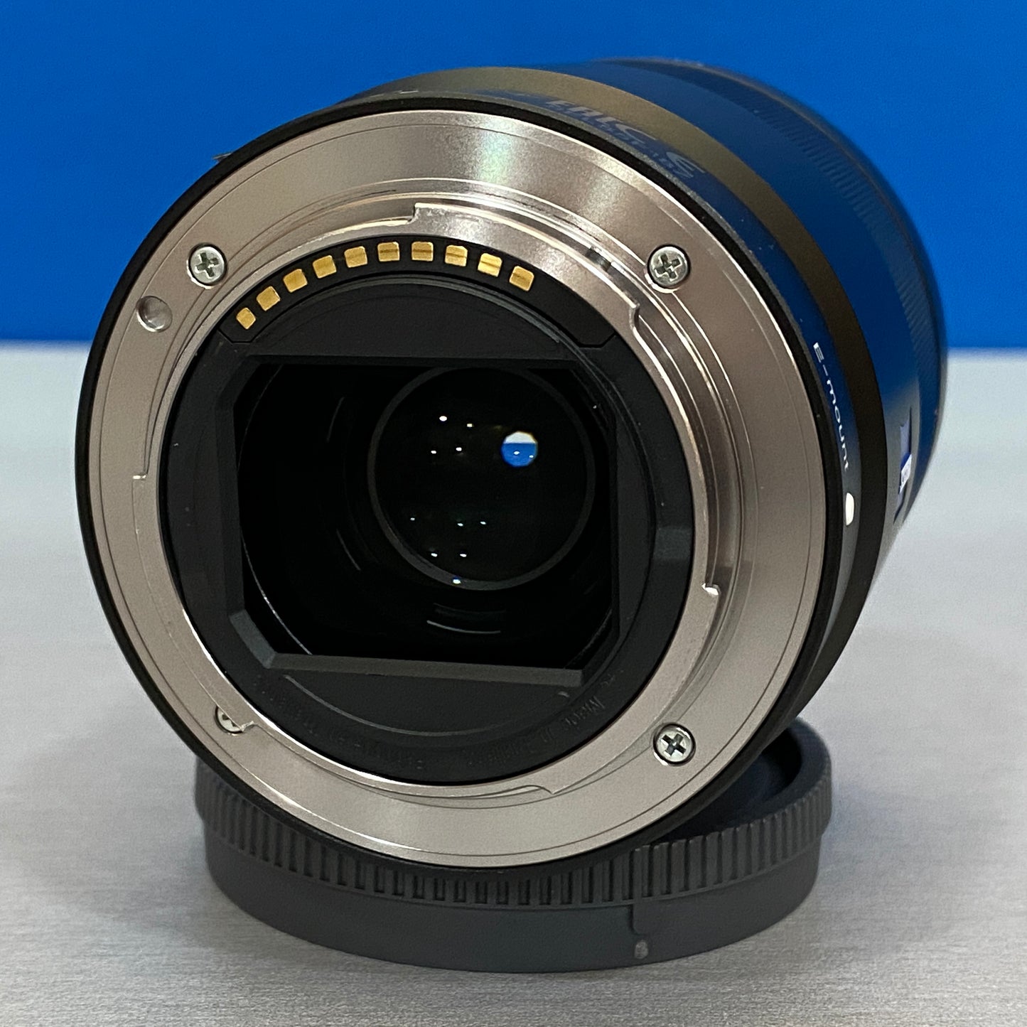 Sony Carl Zeiss Sonnar FE 55mm f/1.8 ZA T*