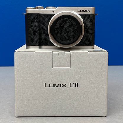 Panasonic Lumix L10 | 20.4MP | Silver | NOVA