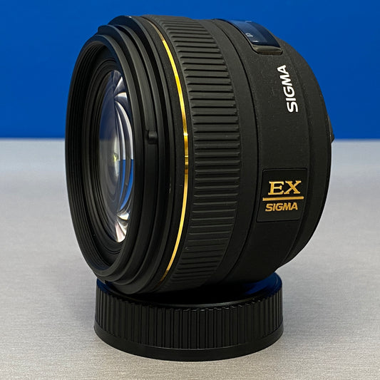 Sigma 30mm f/1.4 EX DC HSM