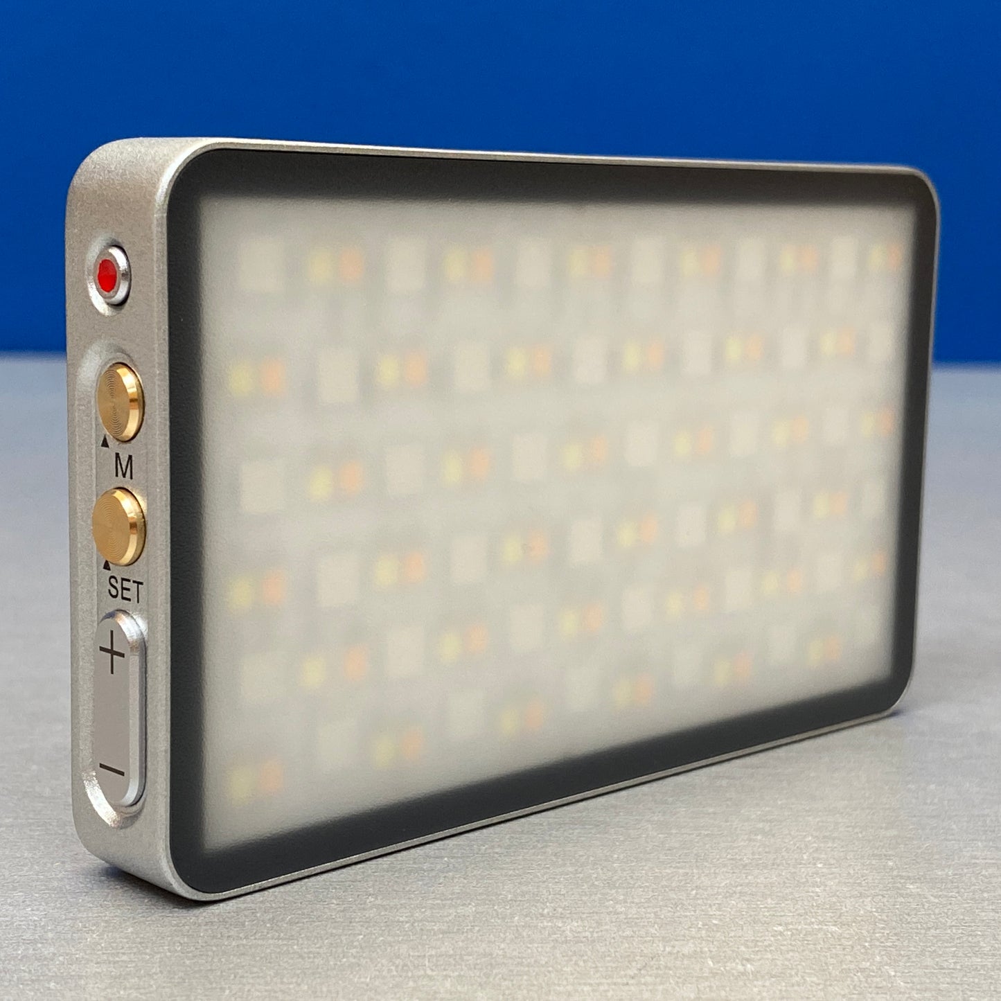 Viltrox Retro 08X | RGB LED Fill Light | NOVO