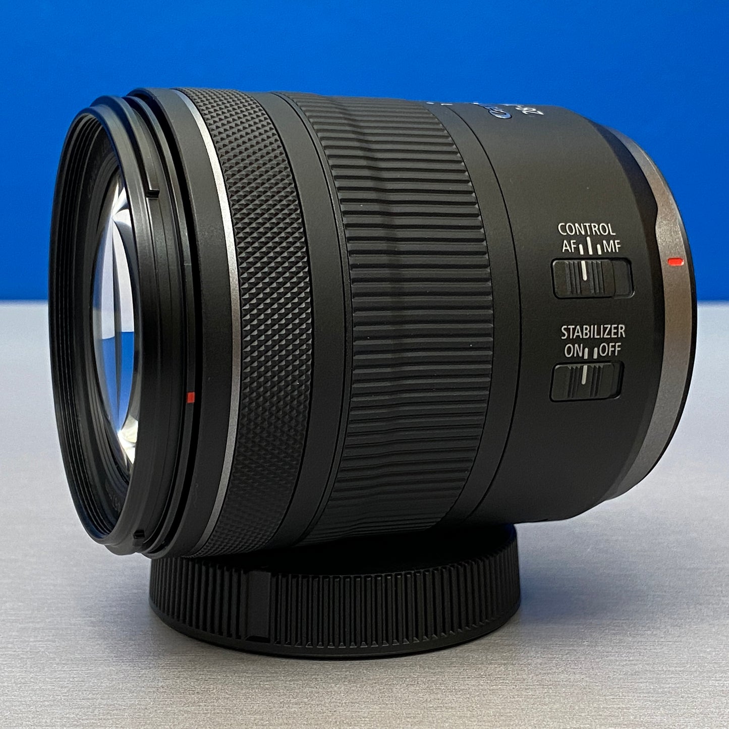 Canon RF 28-70mm f/2.8 IS STM