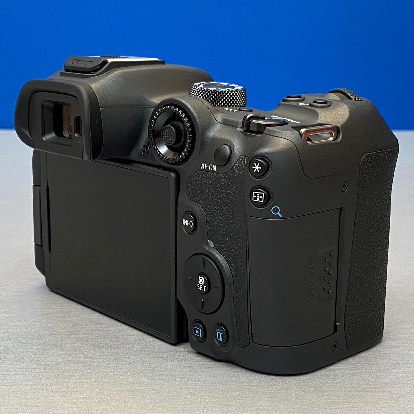 Canon EOS R7 (Corpo) - 32.5MP