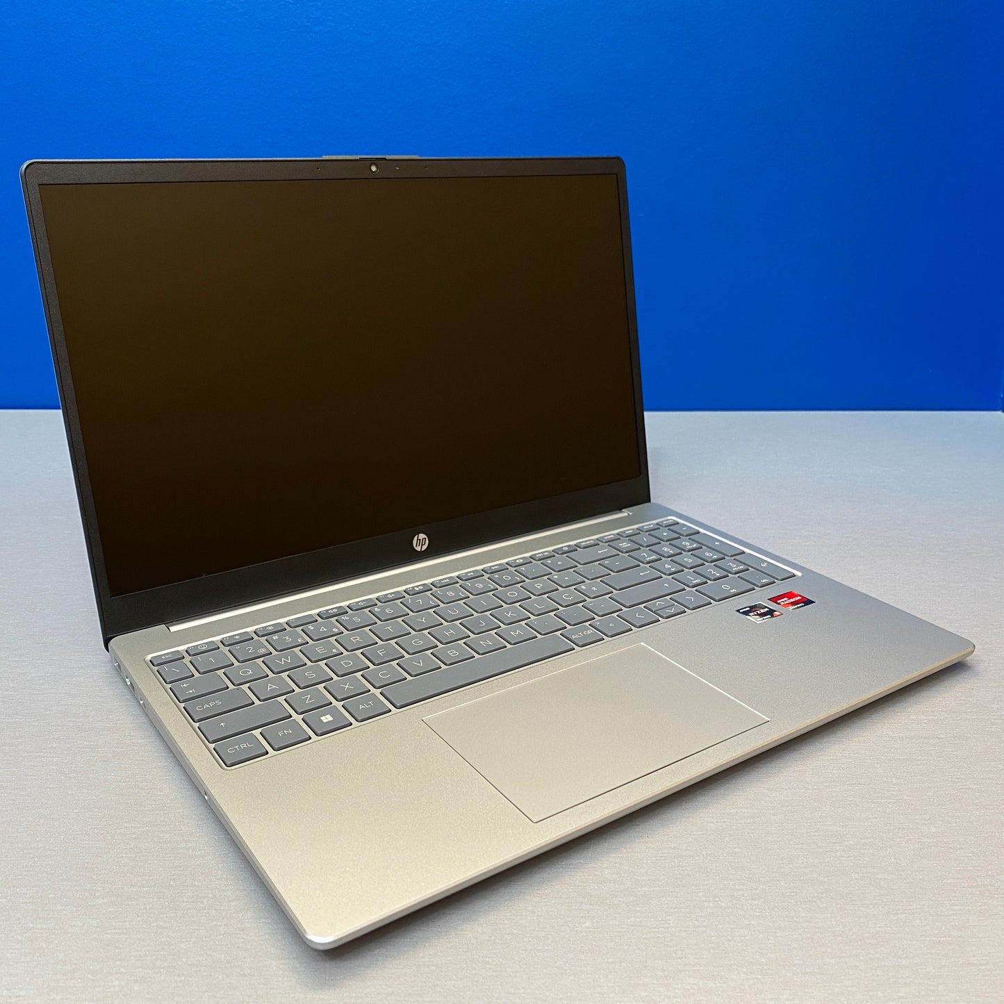 HP 15-FC0025NP | 15.6" FHD | Ryzen 5 7520U | 16GB | 512GB