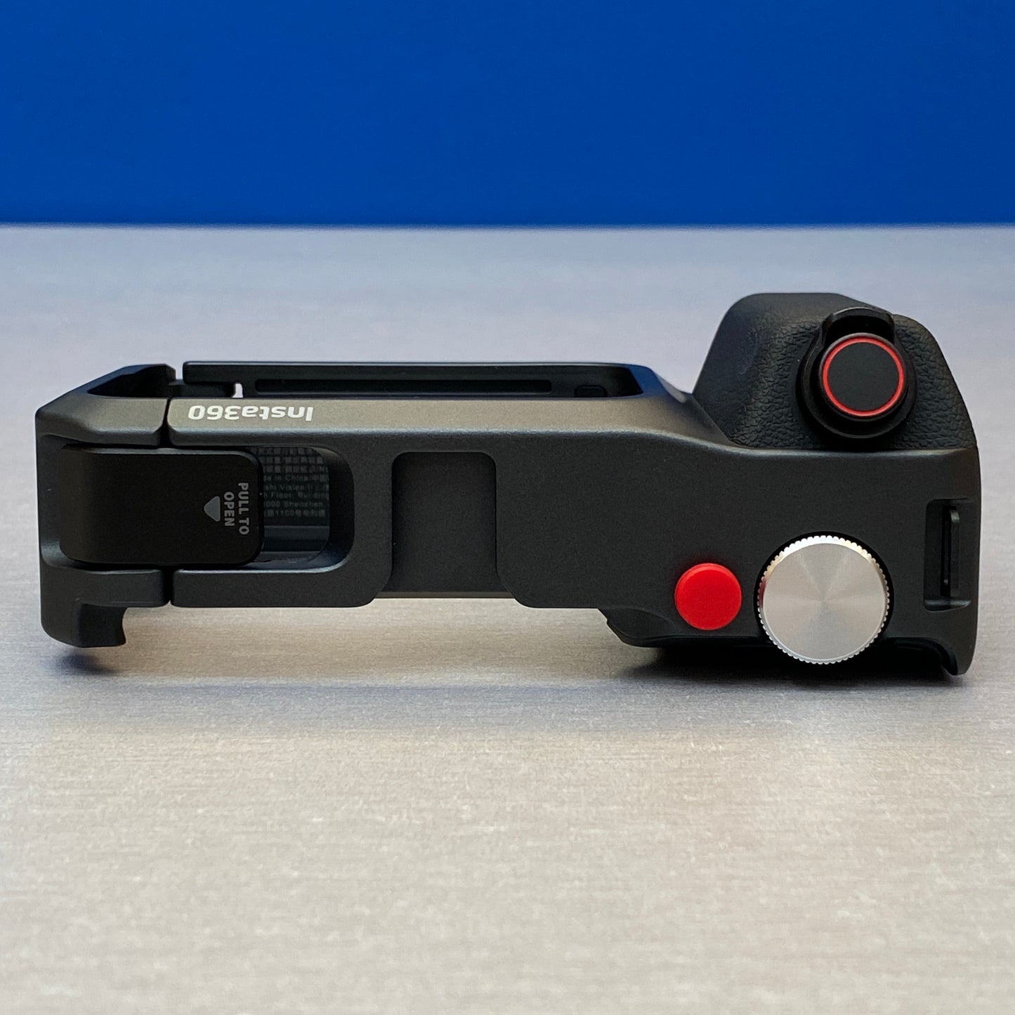 Insta360 Xplorer Grip Pro Kit | Ace Pro 2