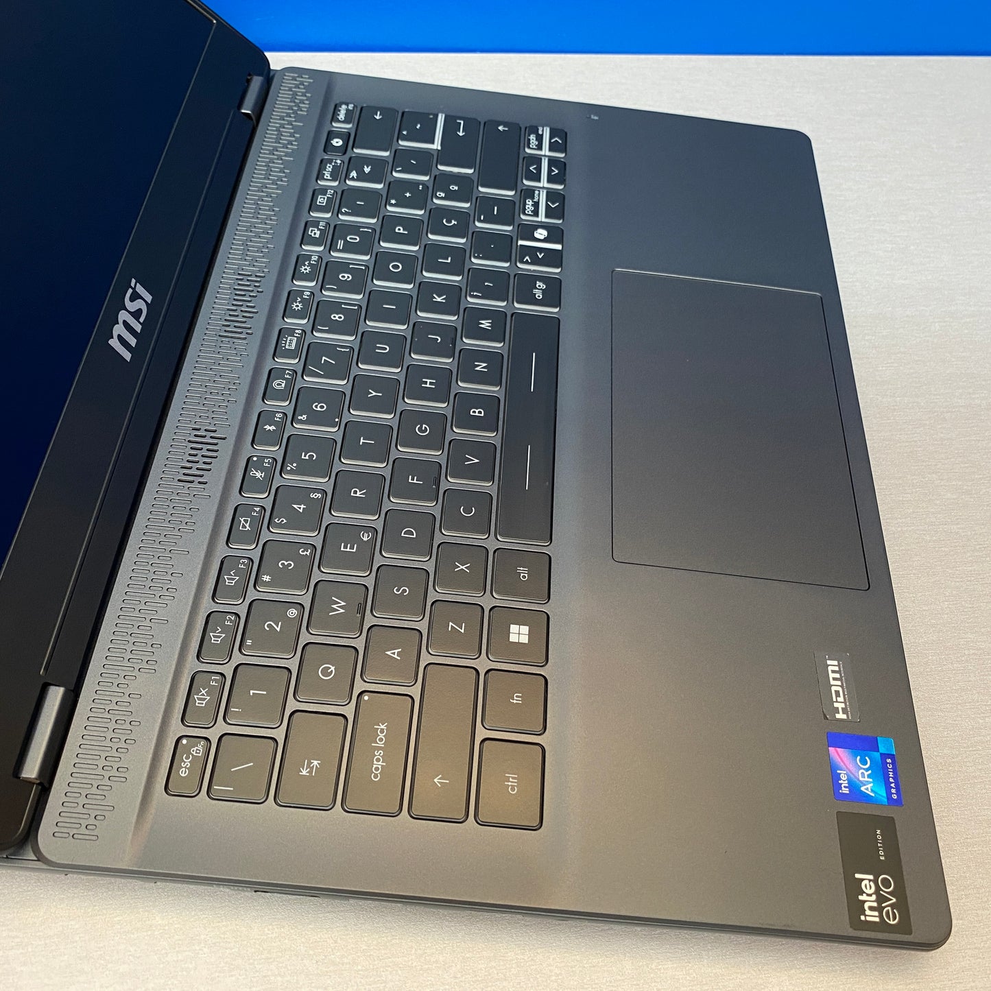MSI Prestige 14 AI EVO C1MG-040PT (Ultra 7 155H/32GB/1TB)