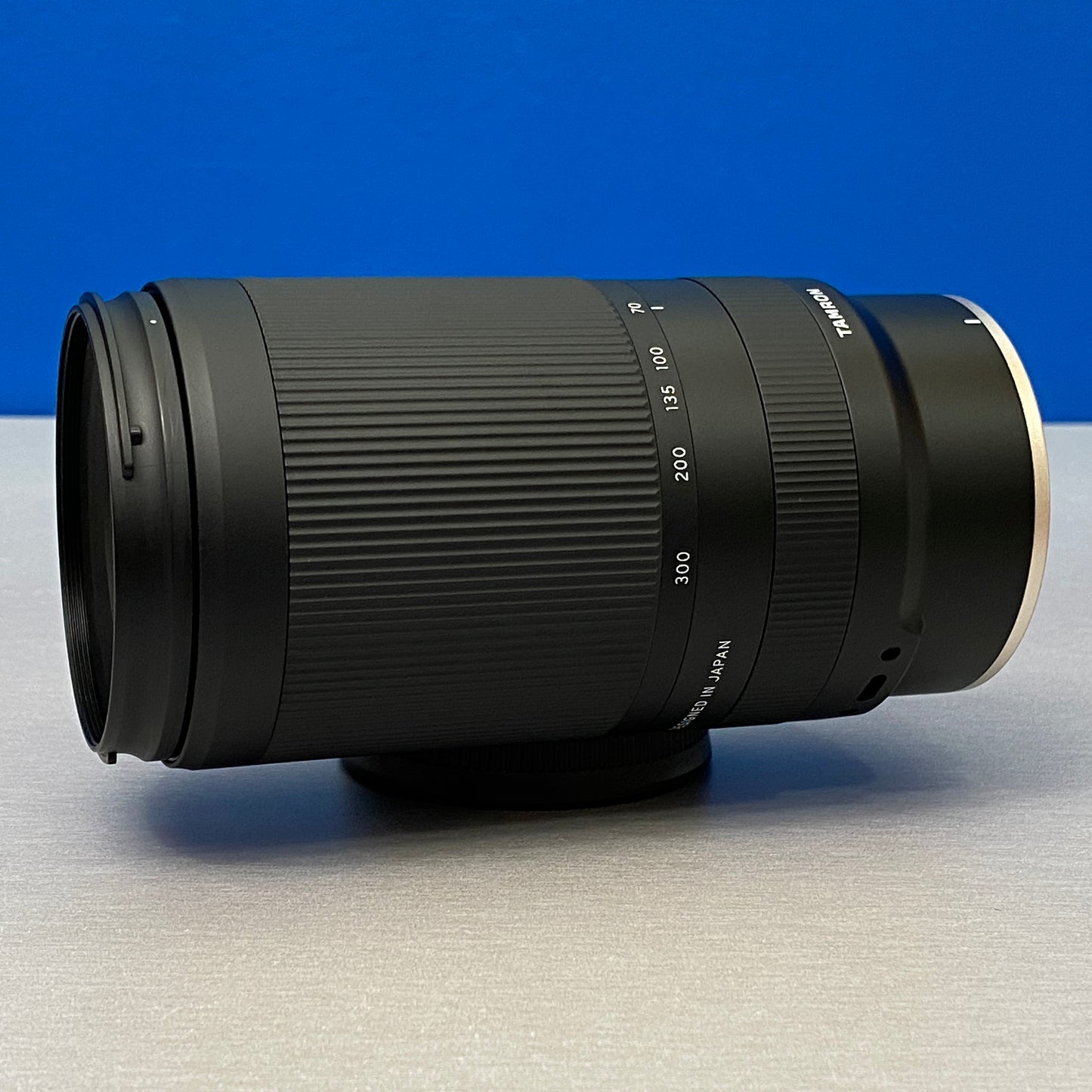 Tamron 70-300mm f/4.5-6.3 Di III RXD
