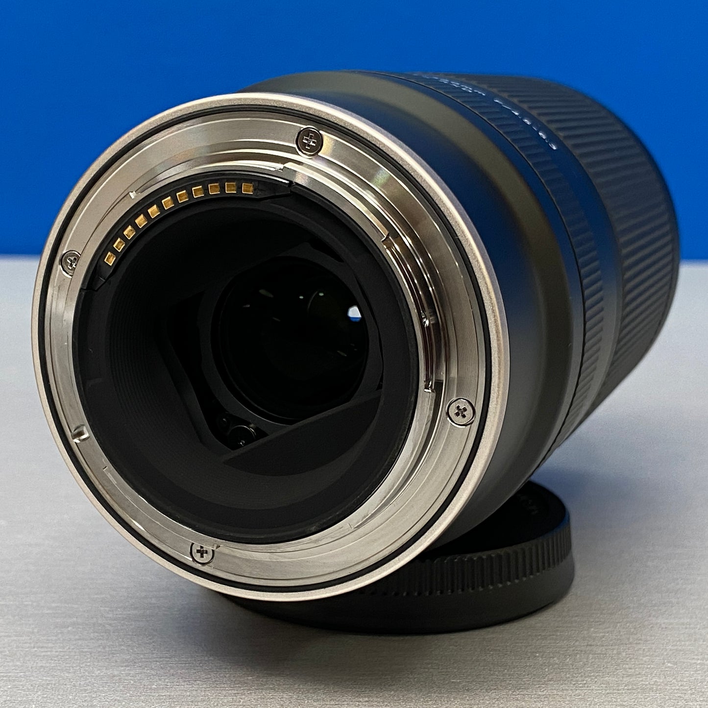 Tamron 70-300mm f/4.5-6.3 Di III RXD