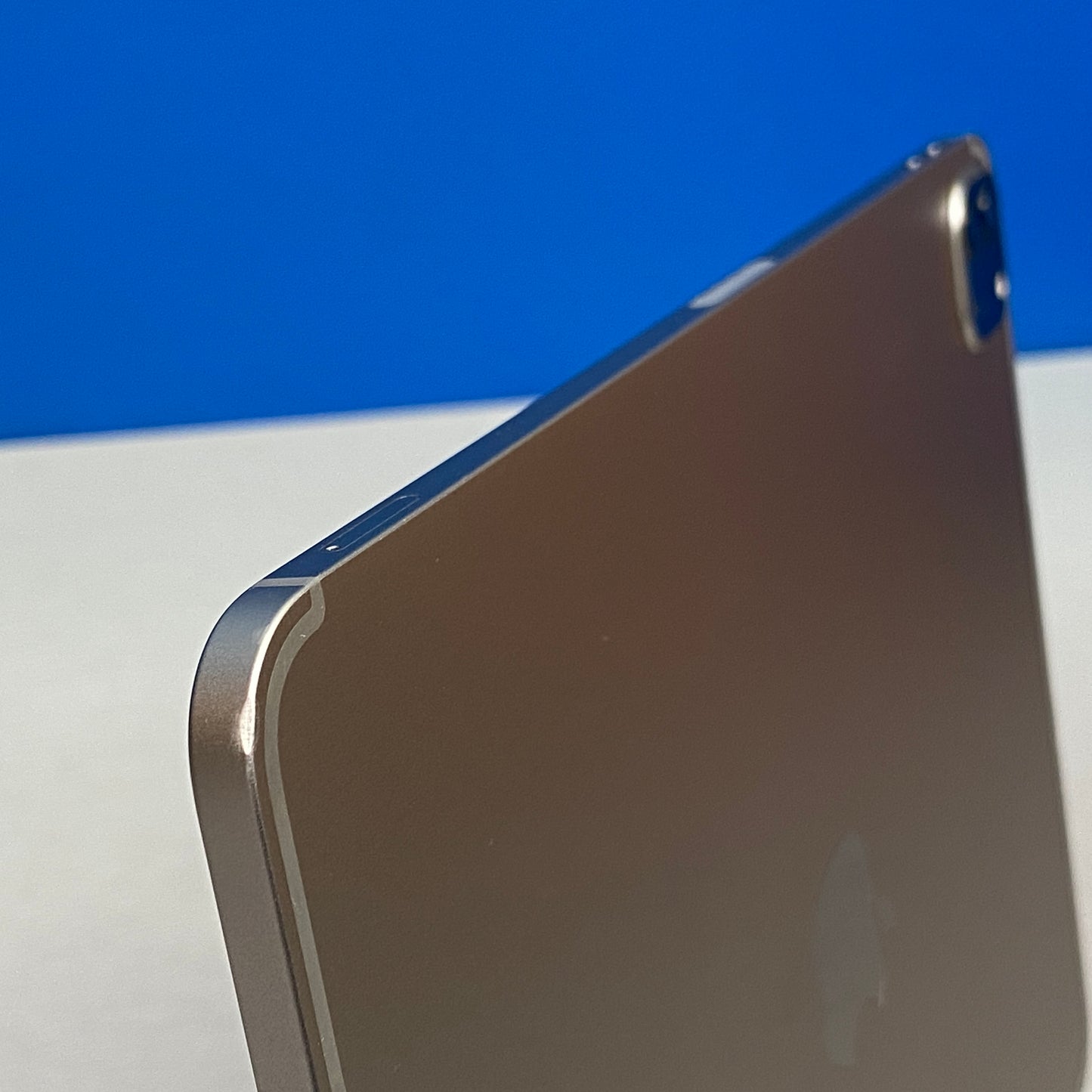 Apple iPad Pro 11" | 4ª Geração - 2022 | M2 | 256GB | Wi-Fi + 5G