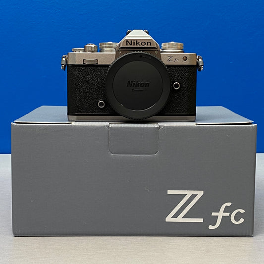 Nikon Z fc (Corpo) - 20.9MP