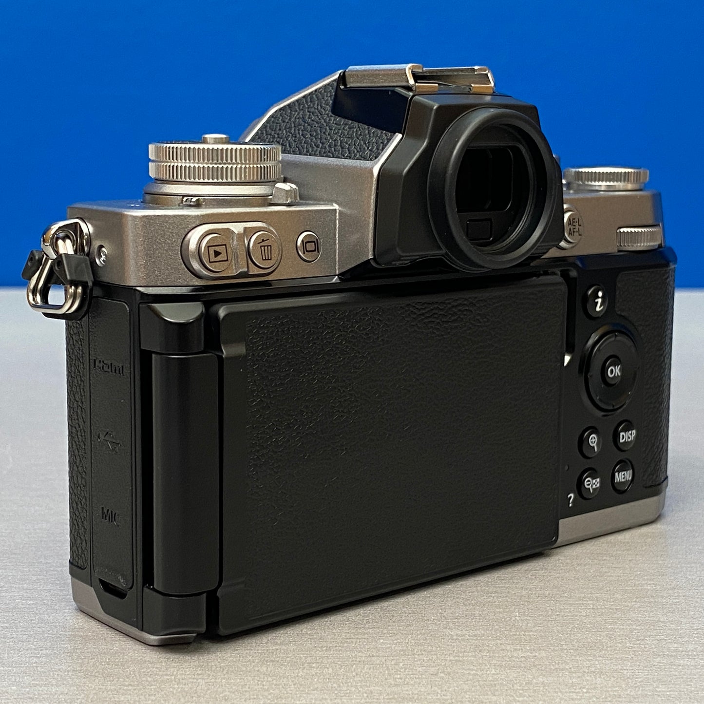 Nikon Z fc (Corpo) - 20.9MP