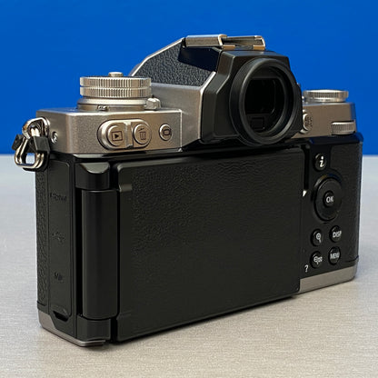 Nikon Z fc (Corpo) - 20.9MP
