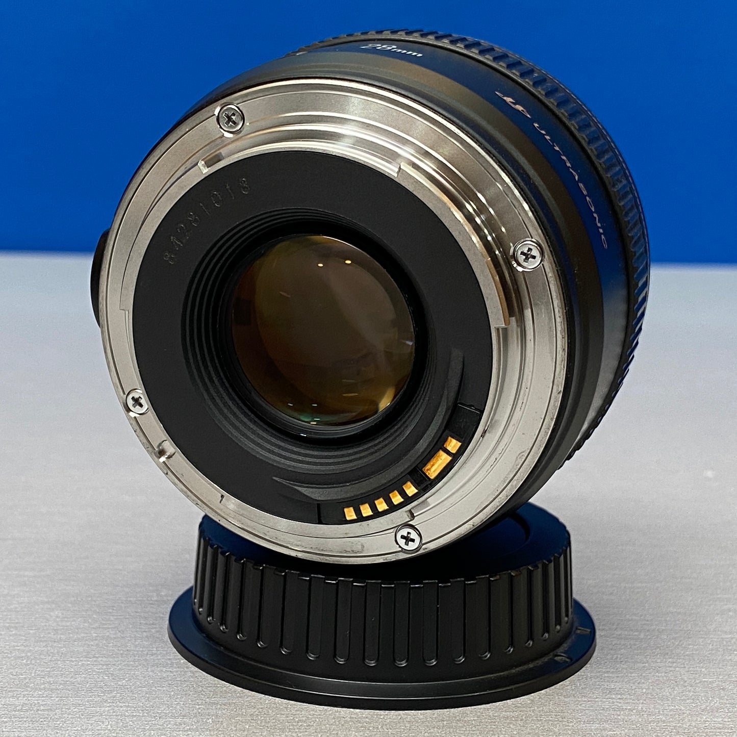 Canon EF 28mm f/1.8 USM