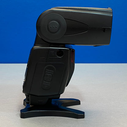 Nikon Speedlight SB-700