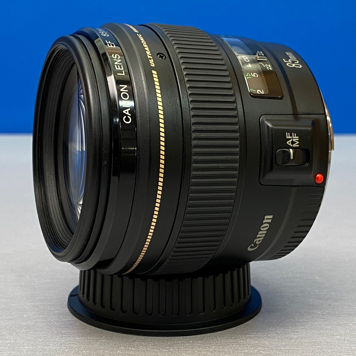 Canon EF 85mm f/1.8 USM
