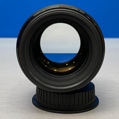 Canon EF 85mm f/1.8 USM