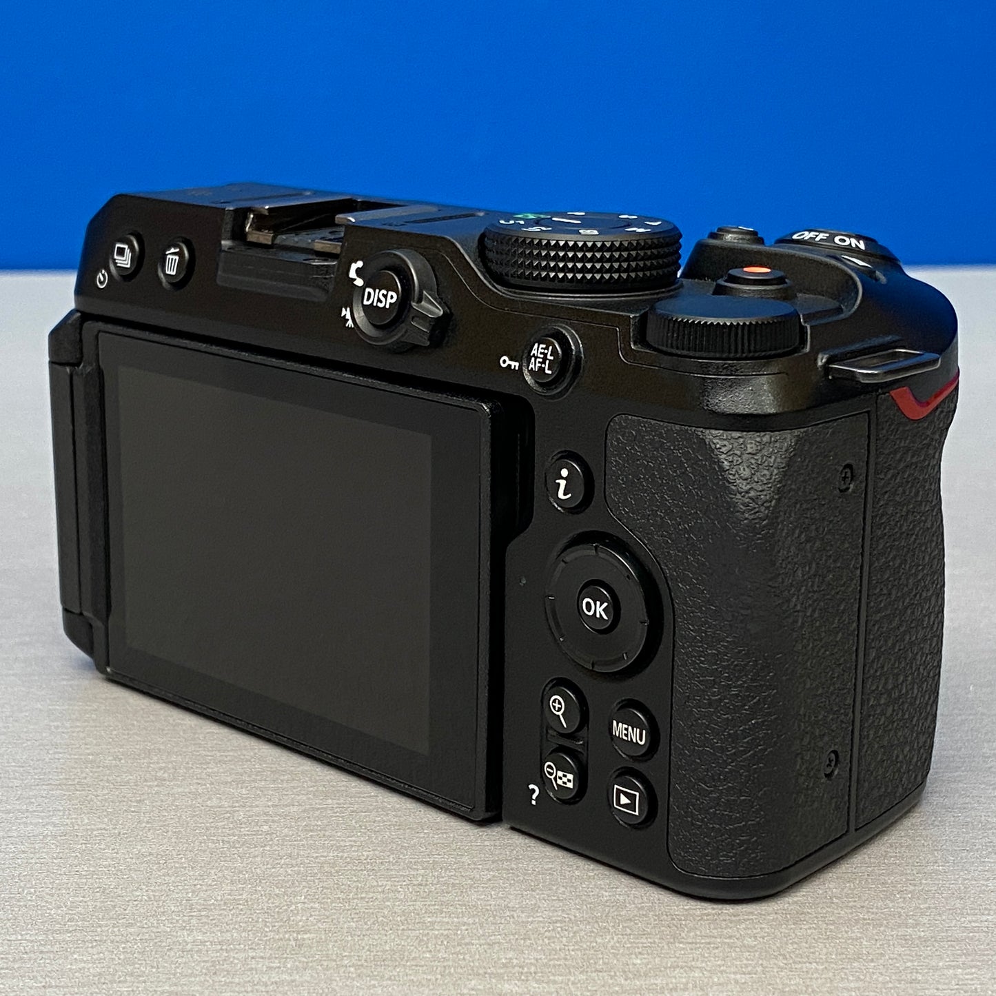 Nikon Z30 (Corpo) - 20.9MP