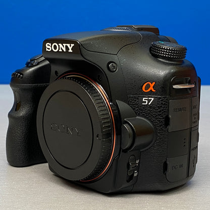 Sony Alpha A57 (Corpo) - 16.1MP
