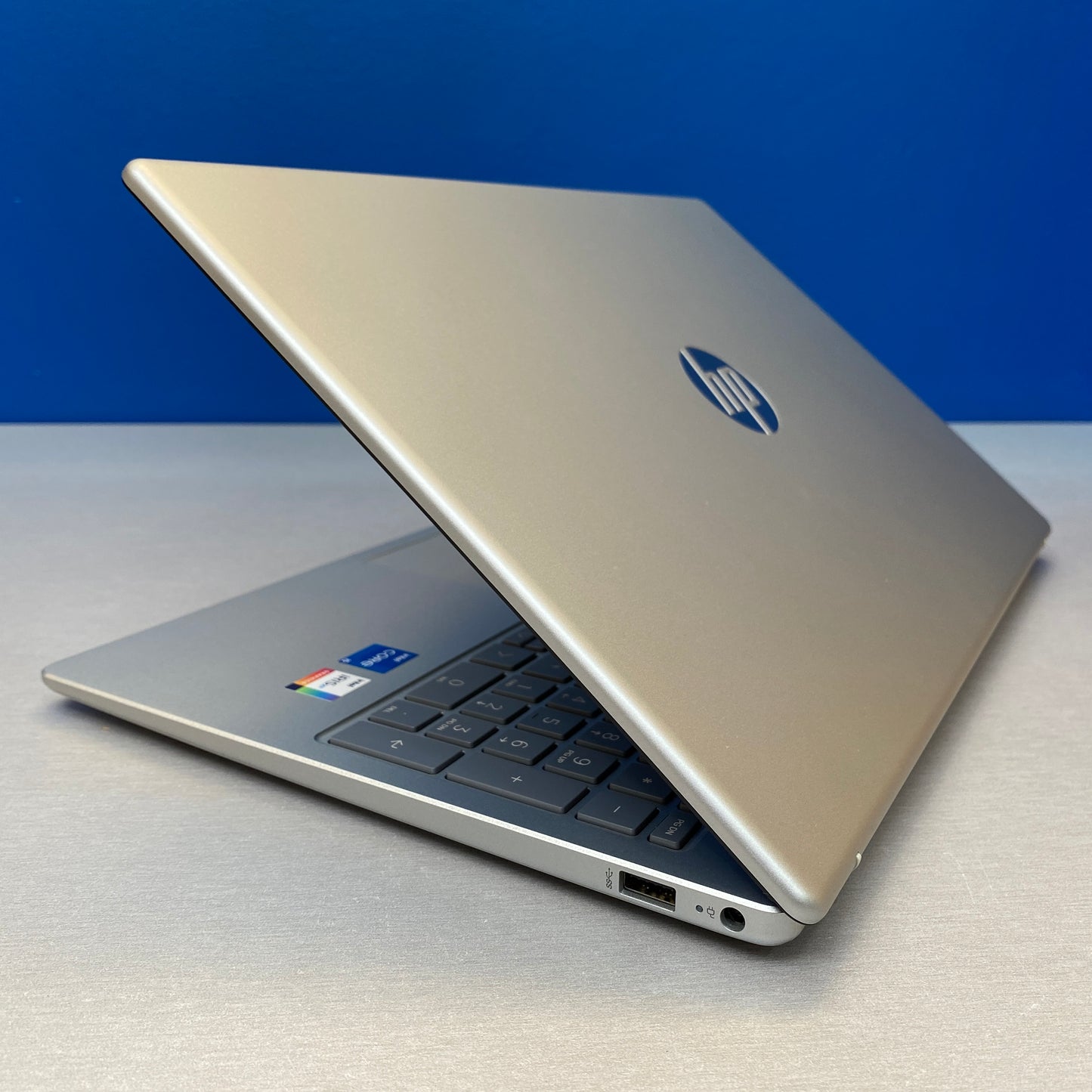 HP 15-FD0117NP | 15.6" FHD | i5-1334U | 16GB | 1TB SSD