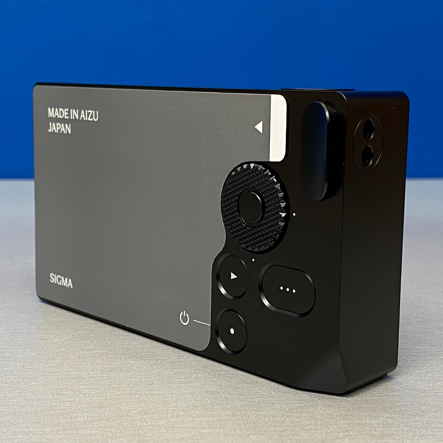 Sigma BF (Corpo) - 24.6MP - NOVA