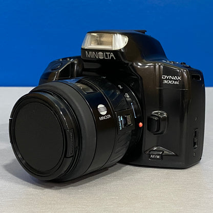 Minolta Dynax 300si + AF Zoom 28-80mm f/4-5.6