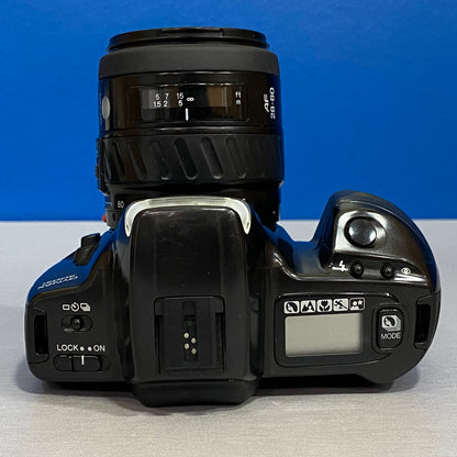 Minolta Dynax 300si + AF Zoom 28-80mm f/4-5.6