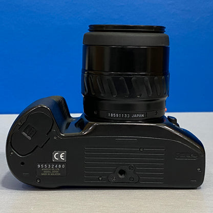 Minolta Dynax 300si + AF Zoom 28-80mm f/4-5.6