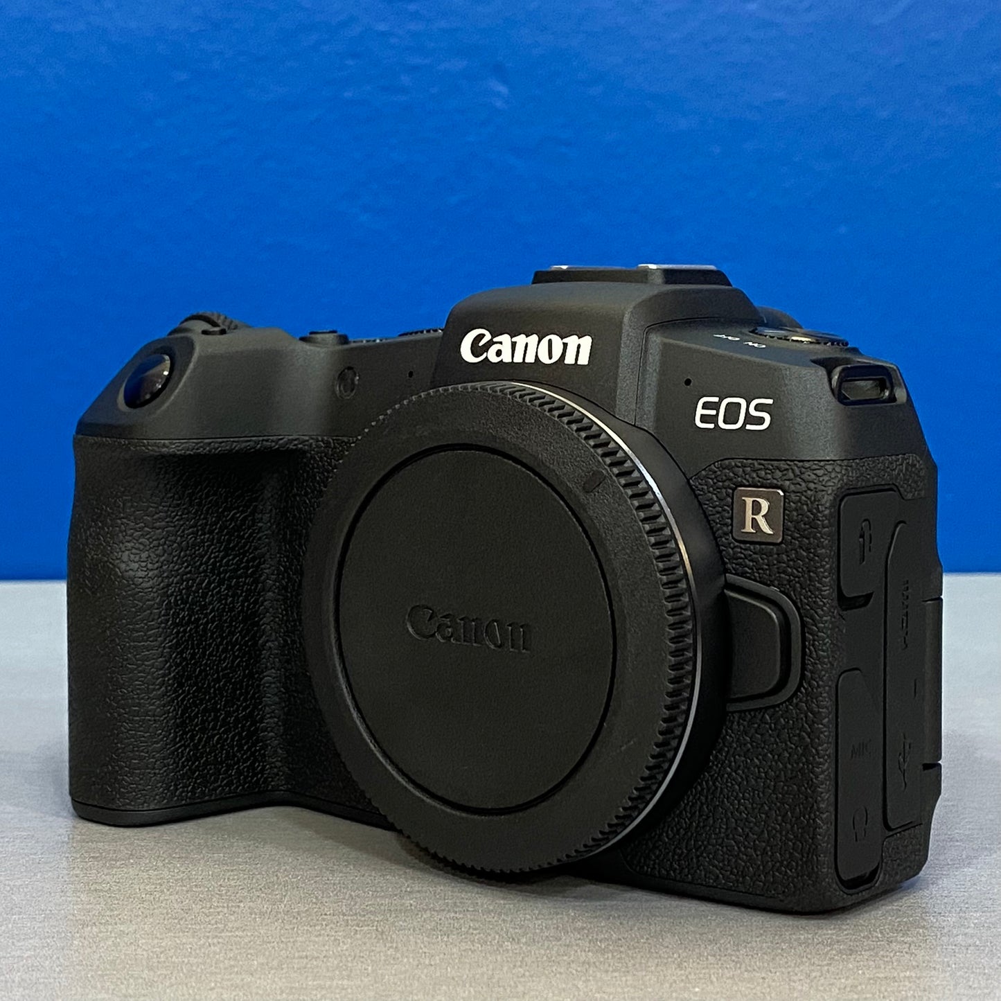 Canon EOS RP (26.2MP) + RF 24-105mm f/4-7.1 IS STM | NOVA