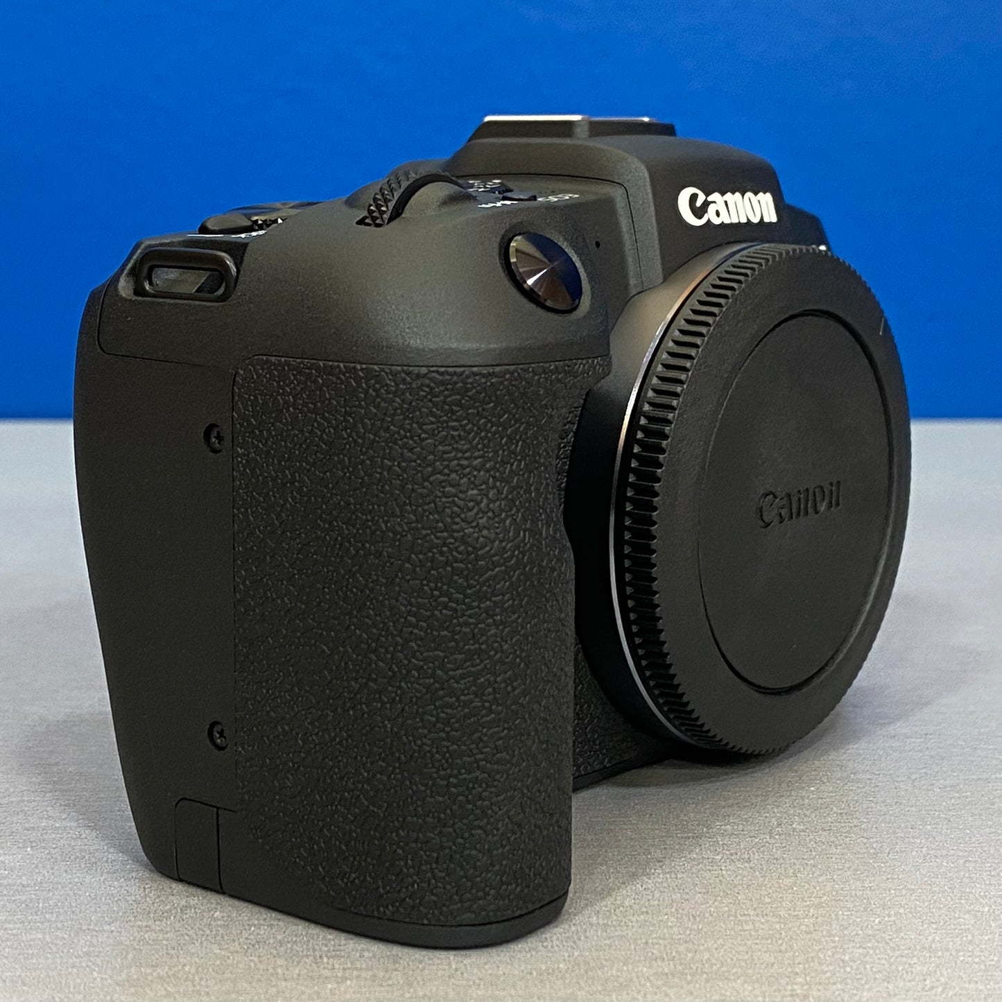 Canon EOS RP (26.2MP) + RF 24-105mm f/4-7.1 IS STM | NOVA