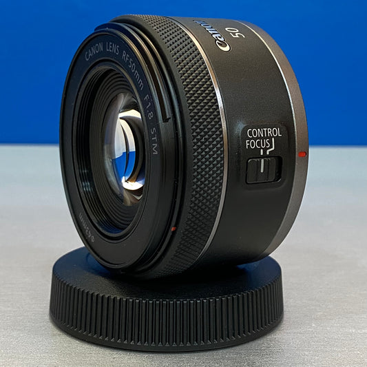 Canon RF 50mm f/1.8 STM | NOVA