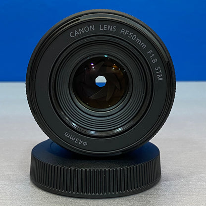 Canon RF 50mm f/1.8 STM | NOVA