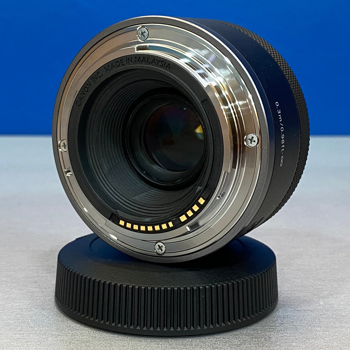 Canon RF 50mm f/1.8 STM | NOVA